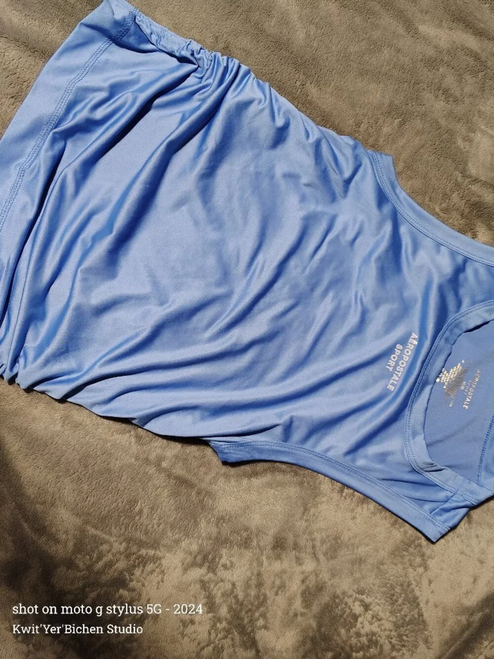 Aeropostale tank top with raised letters like new
